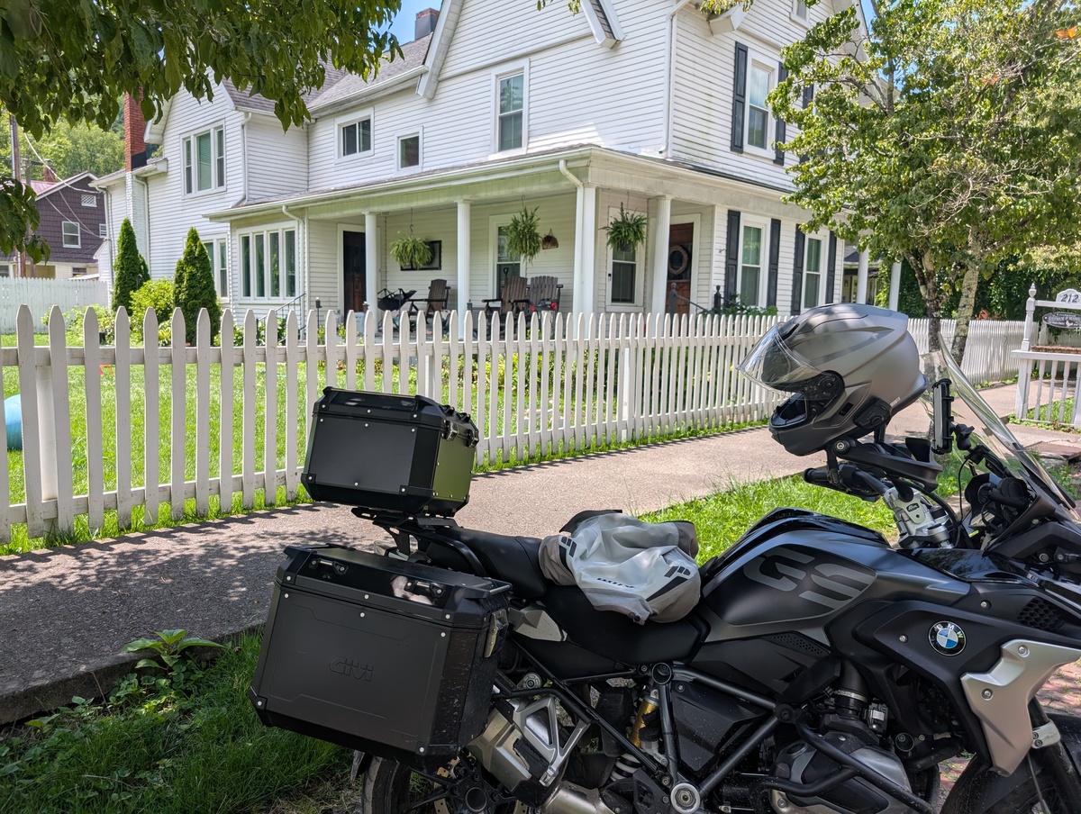 West Virginia And More - Photo 17